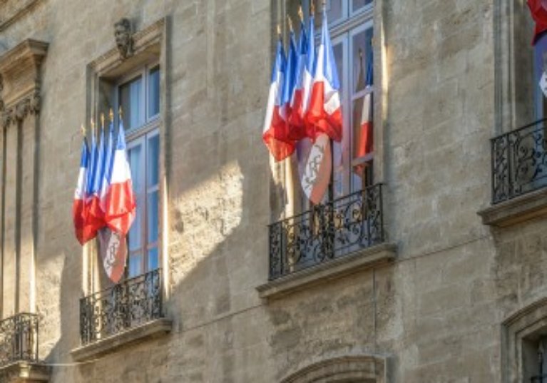 Vers un relèvement du seuil des marchés publics