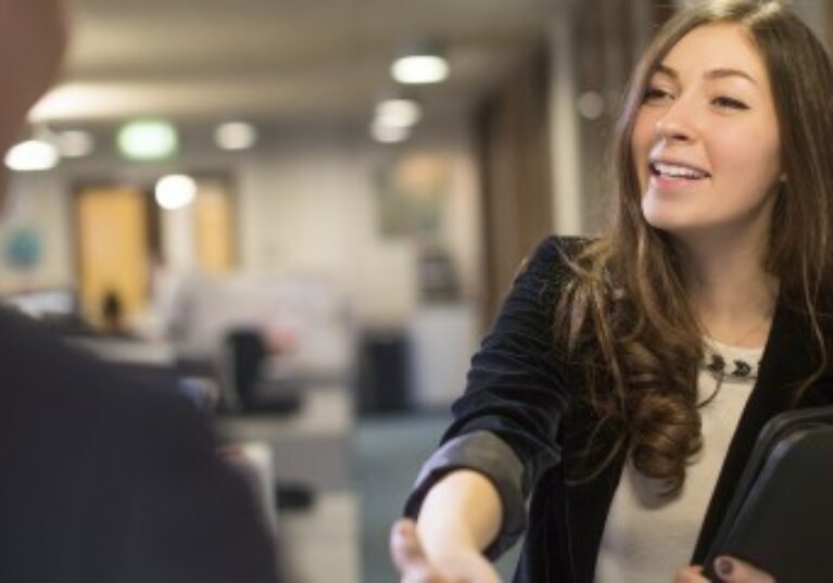 Recruter un jeune dans le cadre d’un job d’été