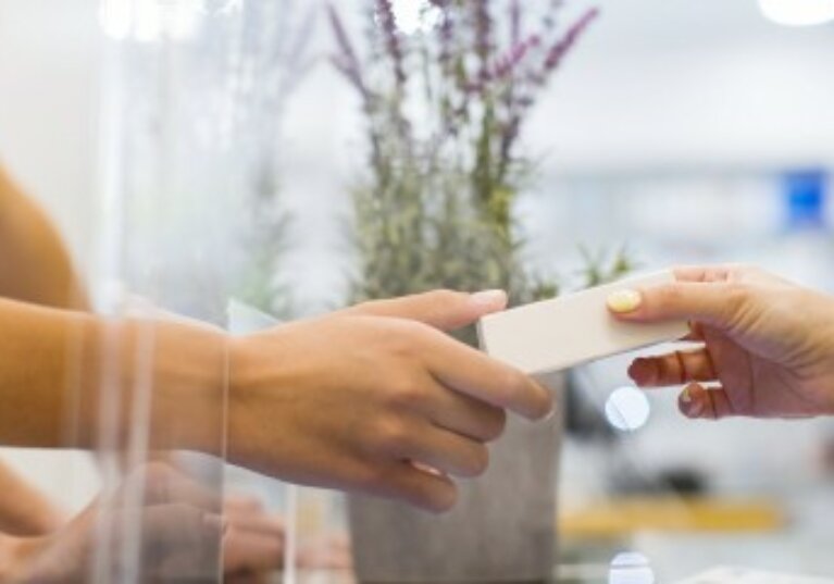 Entrée en vigueur de l’interdiction de distribuer des échantillons de produits